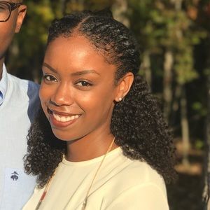 Meet your Posher, Lauren